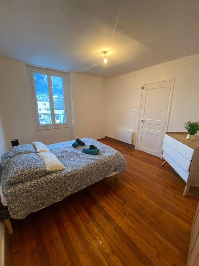 Gîte pour 6 personnes, avec vue et balcon, animaux acceptés dans Gare de Briancon - 2