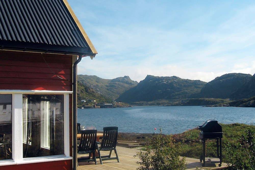 6 person holiday home in Bøstad-By Traum in Tangstad, Vestvågøy