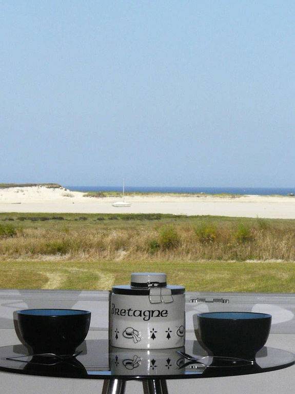 Gîte pour 6 personnes, avec jardin et terrasse à Plounévez-Lochrist - 2