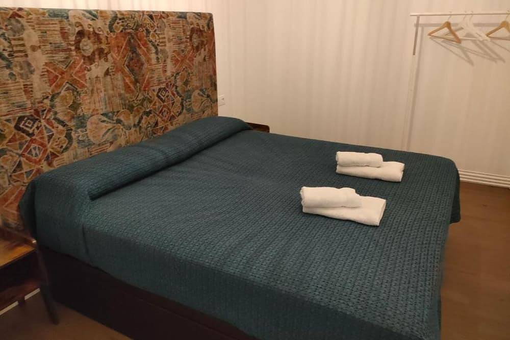 Entire apartment, Windmills 1 bedroom accessible in Constantina, Sierra Morena