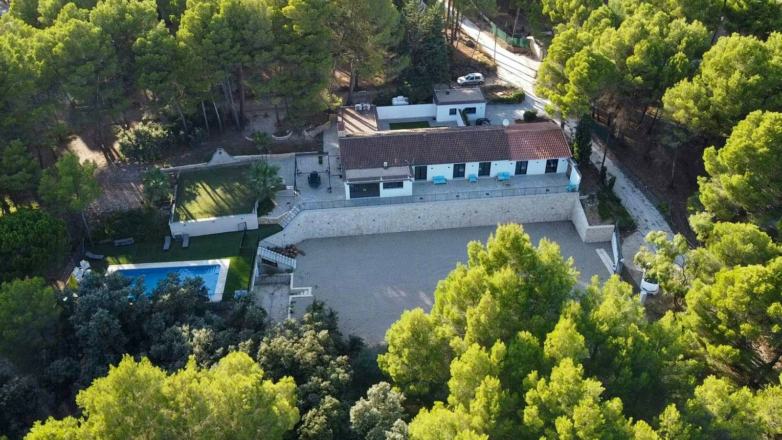 Propriété design avec piscine sur la Costa Blanca in Benimantell, Costa Blanca