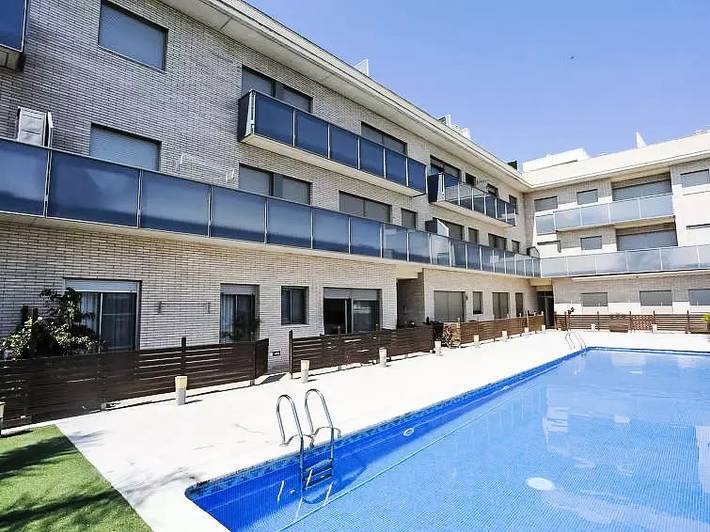 Appartement de vacances pour 6 personnes, avec terrasse et piscine - 1