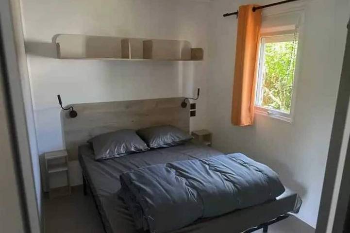 ZEcamping 3* piscine chiens acceptés locatif TV clim 25m2 5 pers in Arvert, Côte de Beauté