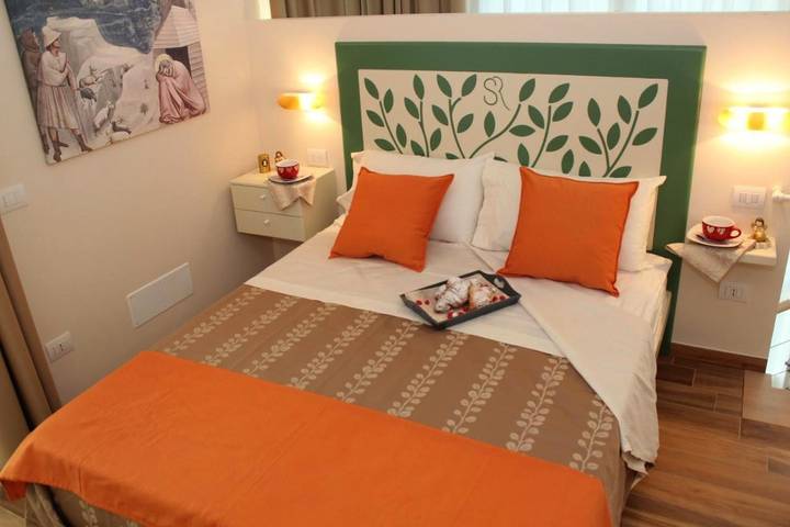 Hôtel pour 5 personnes, avec Balcon et Jardin ainsi que Piscine et Vue à Roccasecca