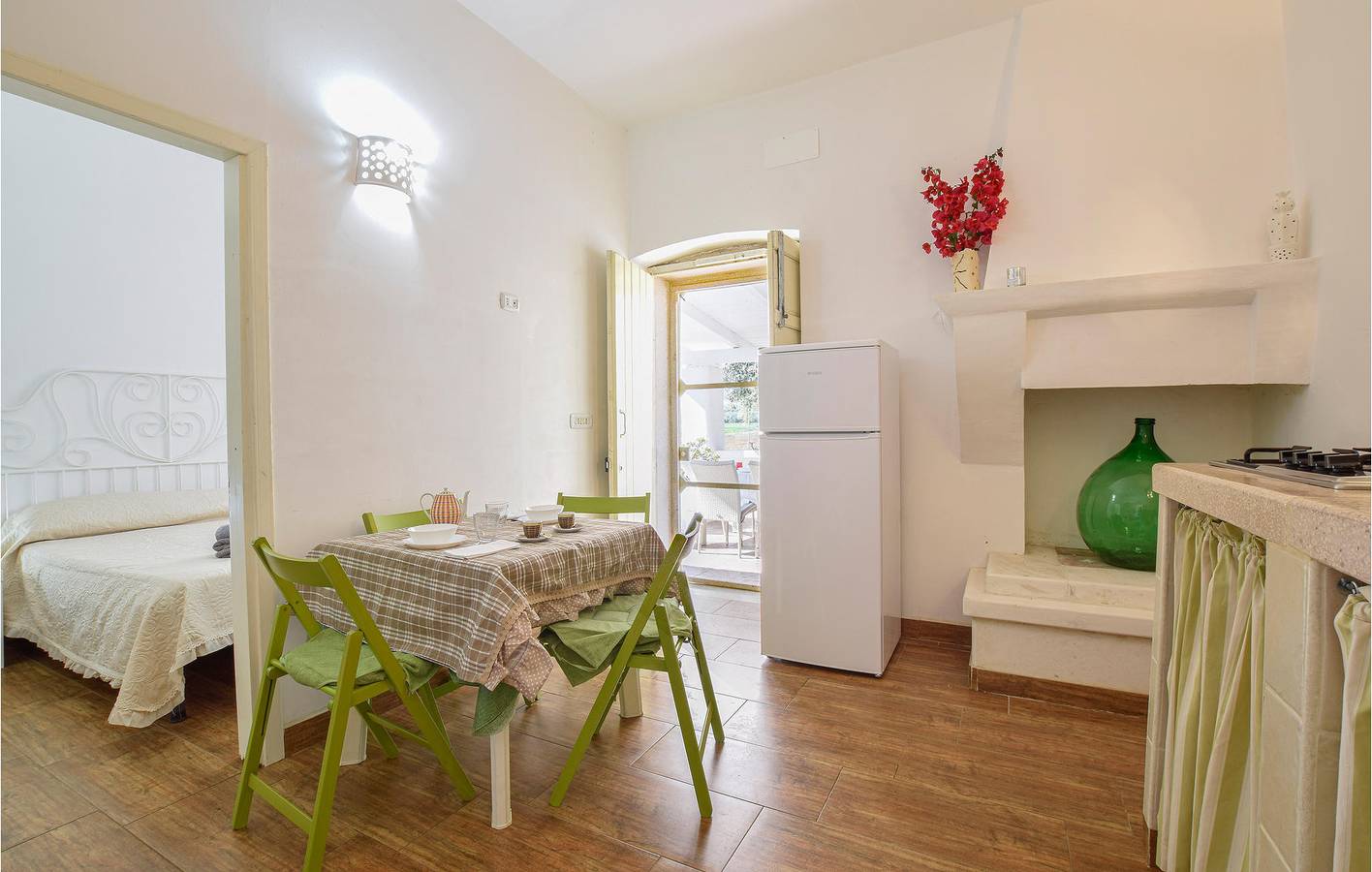 Appartamento con terrazza a bordo piscina - 2 km dalla costa in Carovigno, Salento