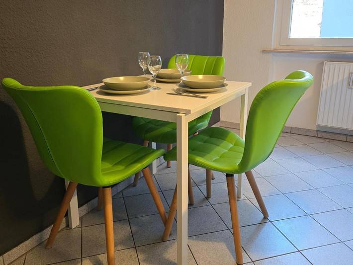 Hel lejlighed, Apartment "The Riverside Flat" with Balcony and Wi-Fi in Meiderich/Beeck, Duisburg