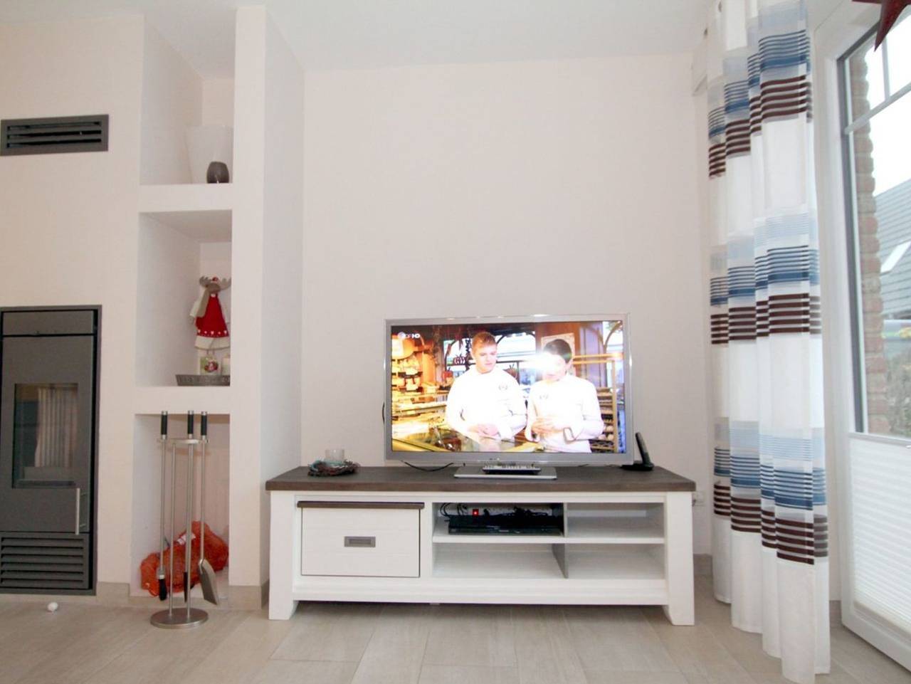 Fehrstieg 40a - Freistehendes 5 Sterne-Ferienhaus mit 4 Zimmern, ca. 131m², Garten und Terrasse in Wrixum, Föhr