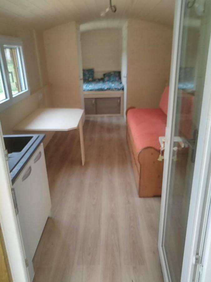 Tente pour 4 personnes, avec jardin et vue dans l' Ain - 4