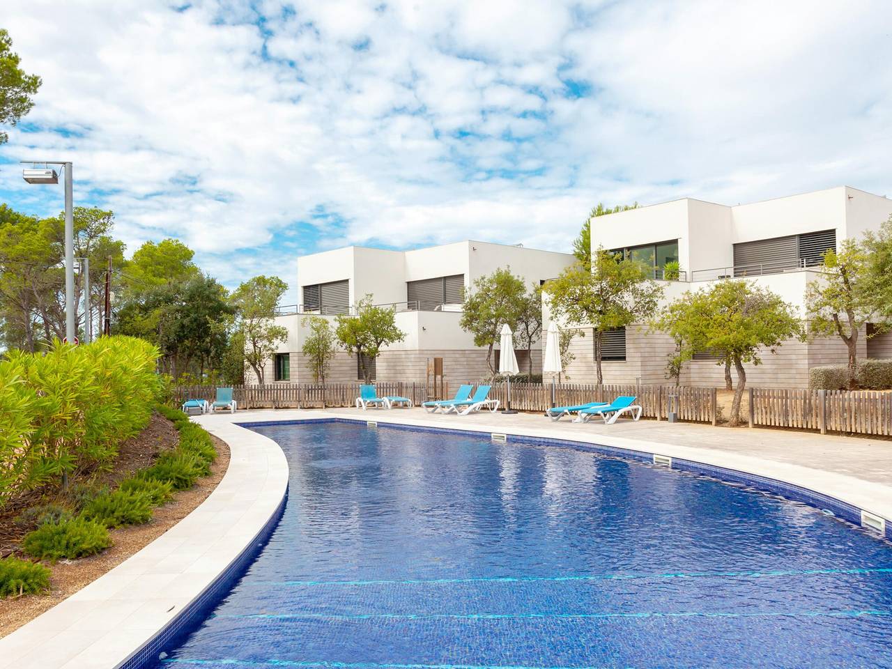 Villa de luxe avec piscine, tennis et jardin - À 10 min de la plage - Idéal pour 7 pers. in Llafranch, Palafrugell