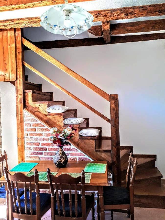 Ferienwohnung für 2 Personen, mit Terrasse und Garten sowie Ausblick in Katoro