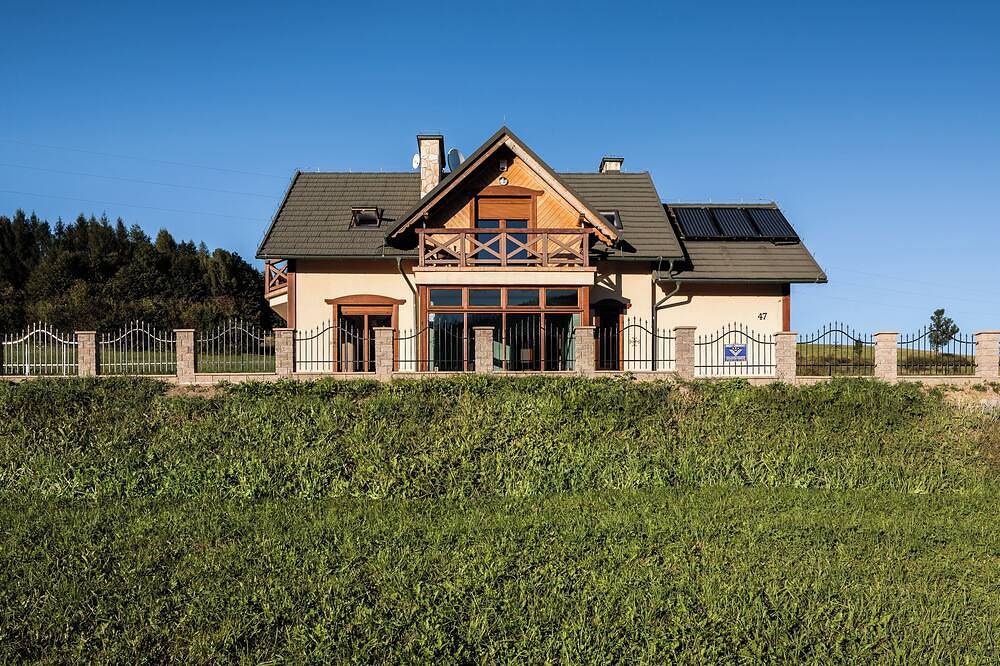 Luxury 3Br House for 8 • Sauna, Jacuzzi, Garden & Views in Szlachtowa, Karpaten (Polen)