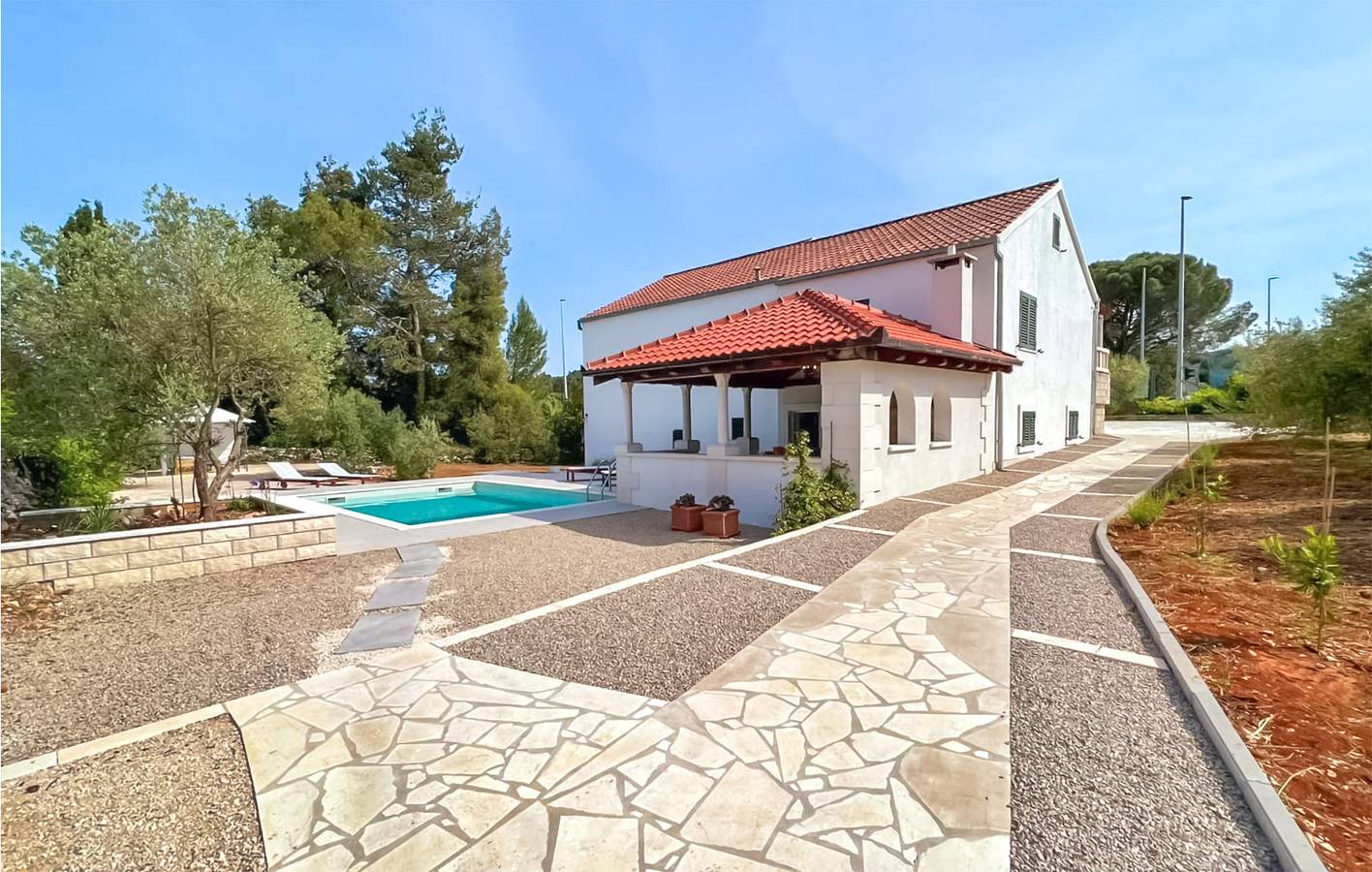 Ganze Ferienwohnung, Gemütliche 1-Zimmer-Wohnung mit Pool in Strandnähe und WLAN in Medvinjak, Korcula