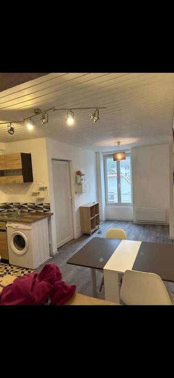 Gîte pour 4 personnes, avec terrasse à Vizille