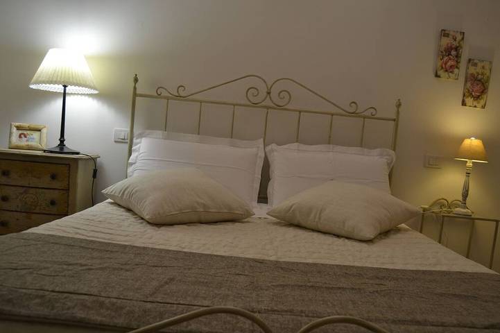 Location de vacances pour 3 personnes, avec jardin ainsi que balcon et piscine à Imola - 2