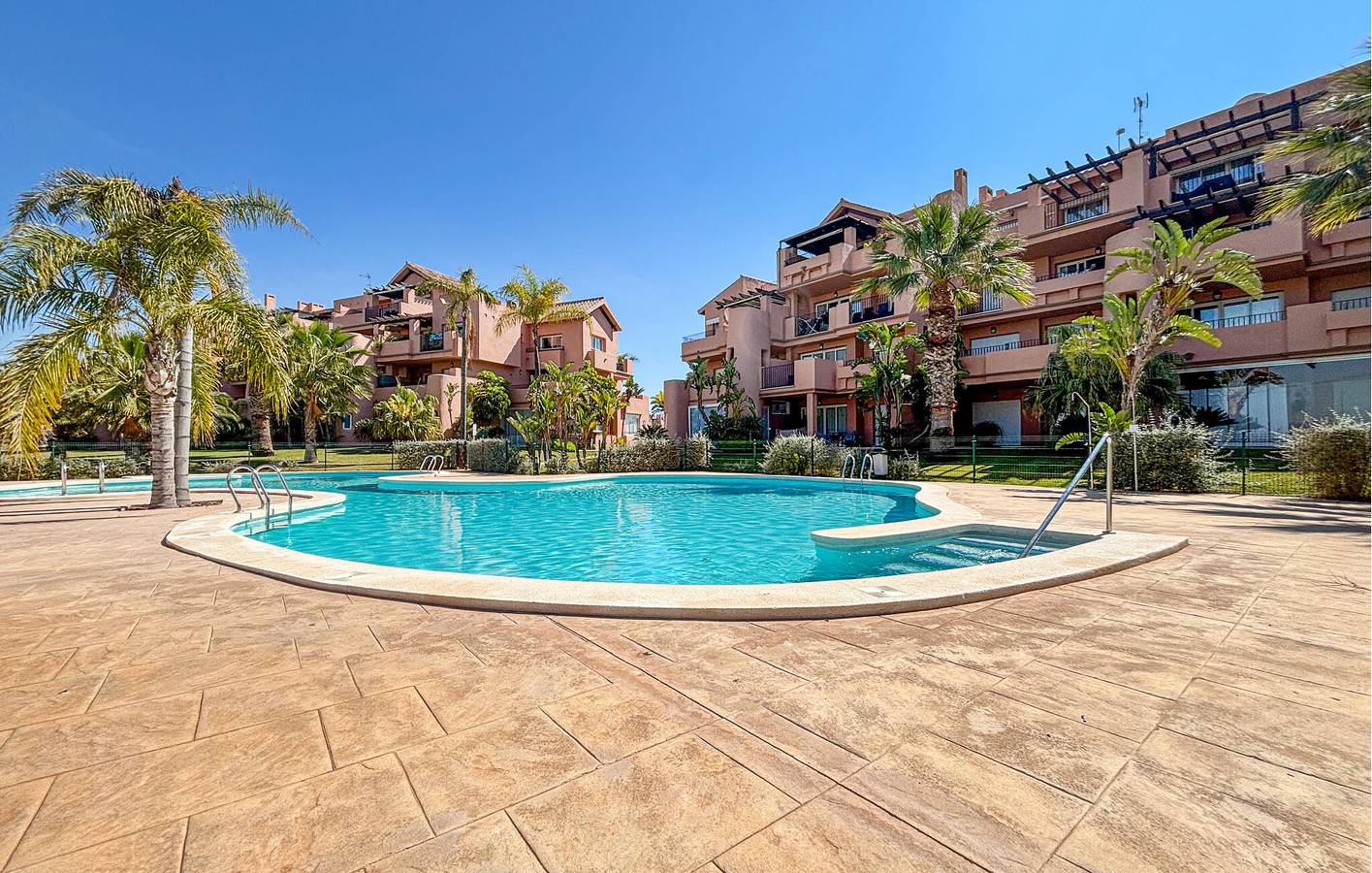 Apartamento vacacional entero, Encantador apartamento de 76 m² con piscina y terraza cerca del restaurante Knife & Fork in Mar Menor Polaris World, Torre-Pacheco
