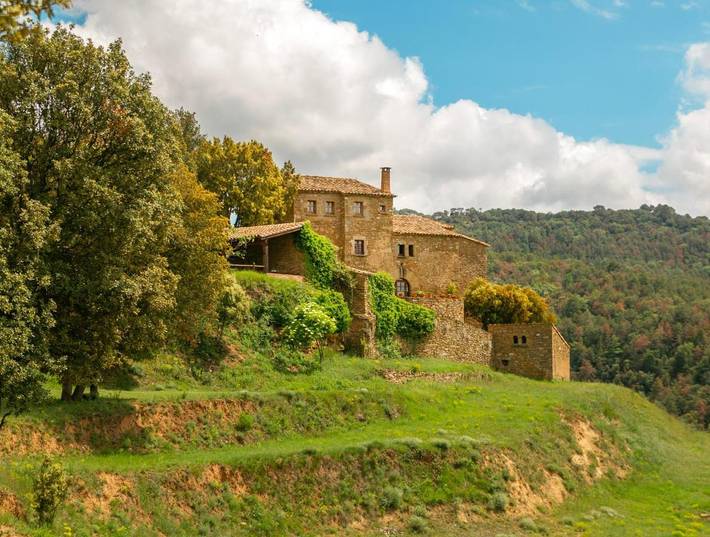 Casa rural para 14 personas, con jardín y vistas, Se admiten mascotas en Valles Oriental
