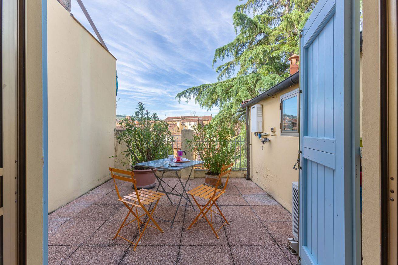 Ganze Wohnung, Ferienwohnung für 2 Personen mit Balkon/Terrasse in Bologna, Bologna Provinz