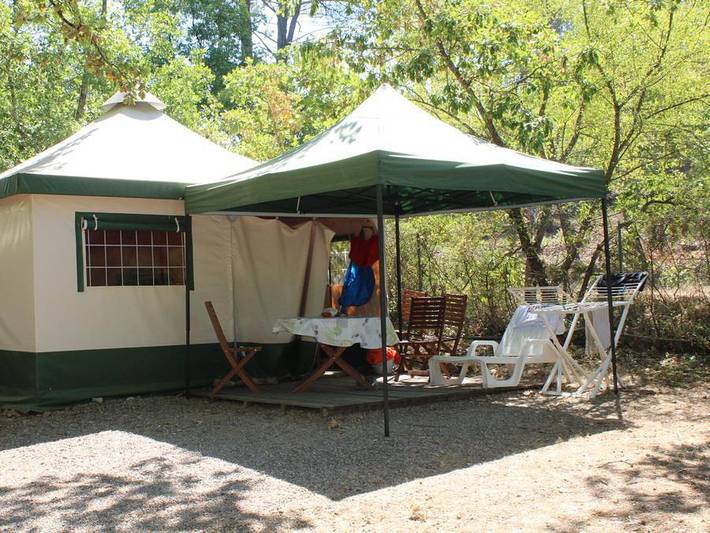 Tente pour 4 personnes, avec bassin pour enfant dans le Var - 2
