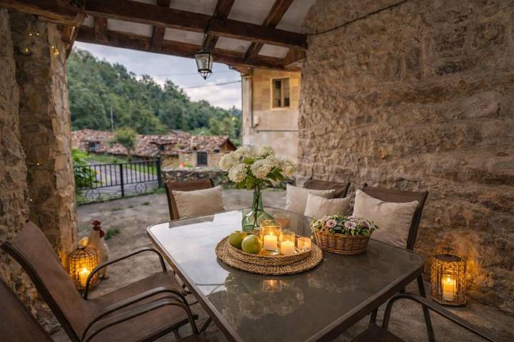 Casa rural para 5 personas, con terraza, Se admiten mascotas en Teverga