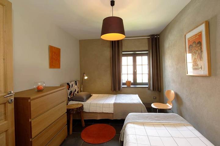 Luxuriöses 8-Personen-Ferienhaus in einem 9 ha großen Landschaftspark mit Swimmingpool, Tennis und Angeln in Saint-Dizier-la-Tour, Aubusson und Umgebung