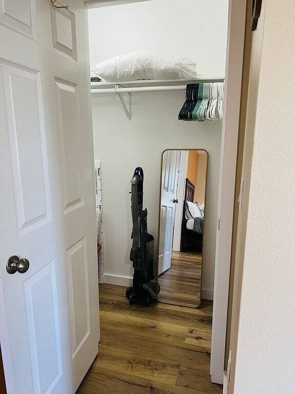 Ganze Wohnung, Mad Men Retro Style w/ Record Player in Salem (OR), Willamette Valley