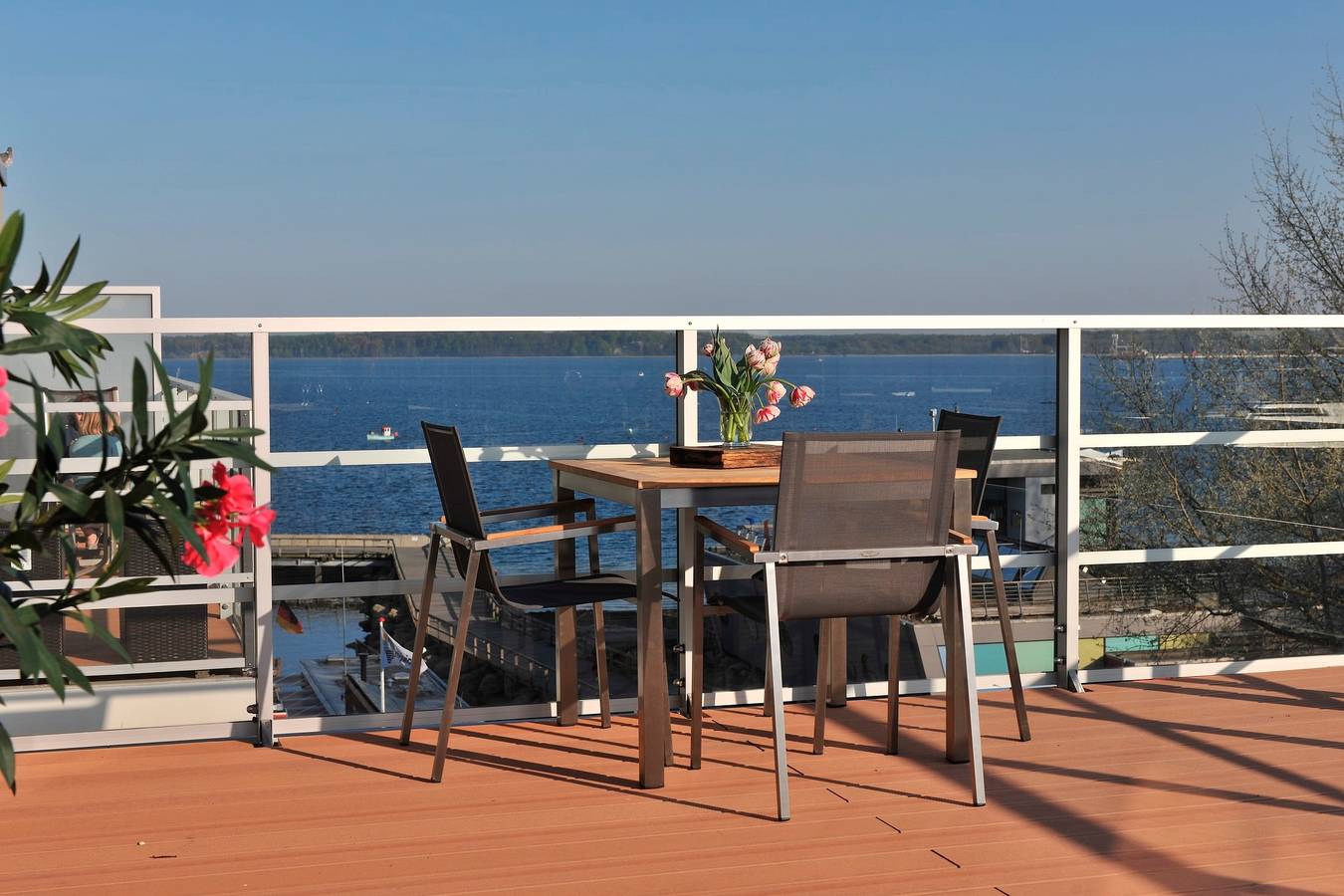 Apartamento vacacional entero, Apartment 37 "Sonnendeck", Blickrichtung  von der Terrasse auf das Offenes Meer, Strand, Innenstadt in Eckernförde, Distrito de Rendsburg-Eckernförde