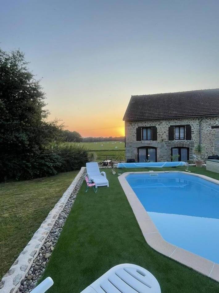 Gîte pour 4 personnes, avec piscine et jardin - 1