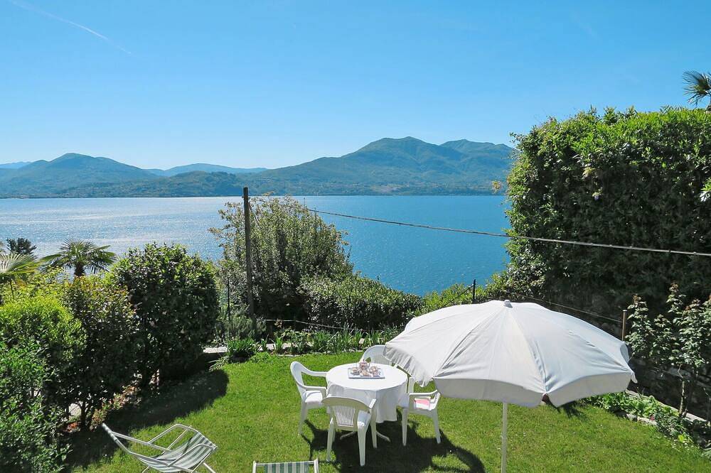 Atemberaubendes  Ferienhaus für 5 Leute mit  W-Lan, Tv, Innenhof und Parkplatz in Oggebbio Gemeinde, Lago Maggiore (Piemont)