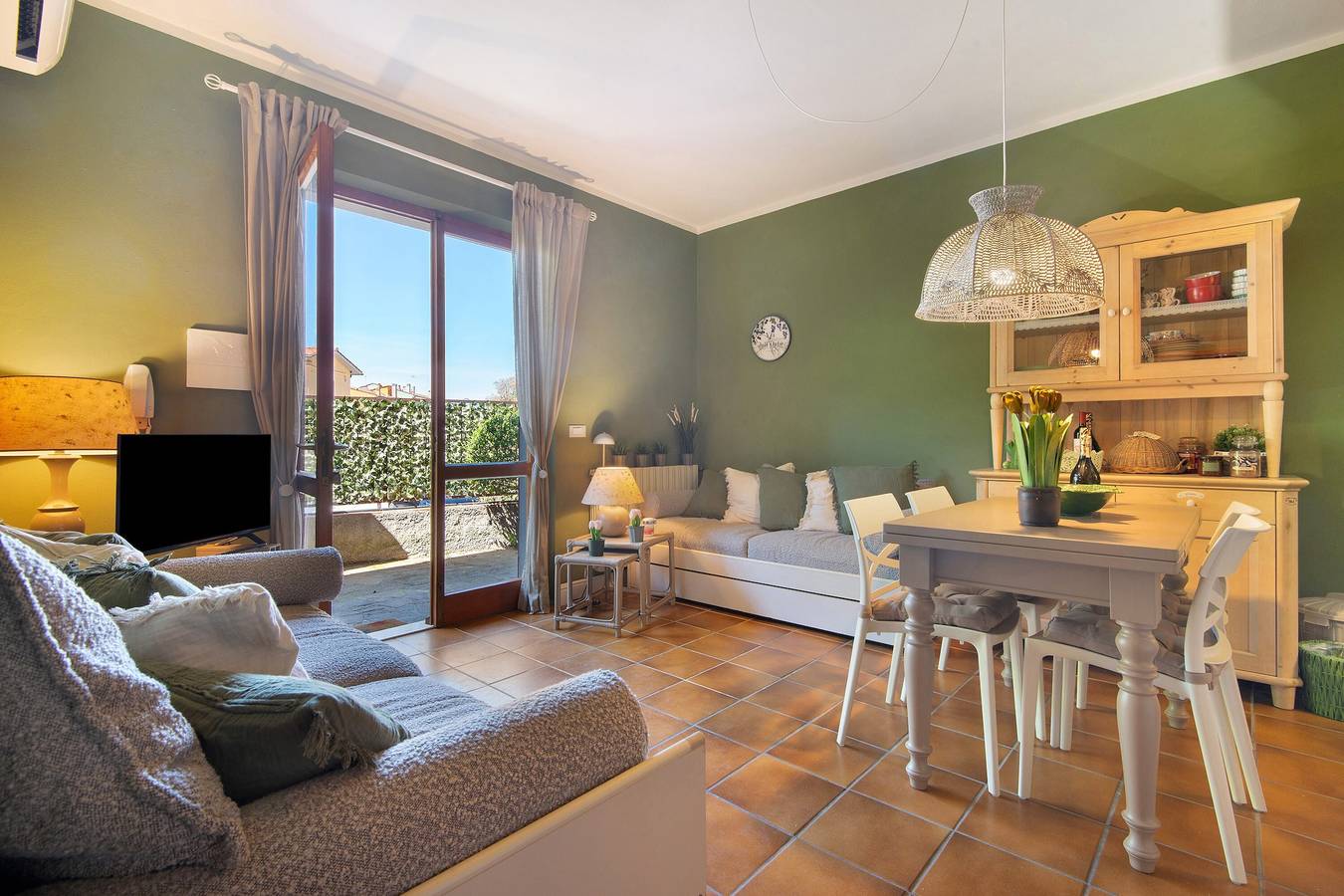 Entire apartment, Apartment 'Pino Vallegrande' with Private Terrace and Air Conditioning in Procchio, Elba