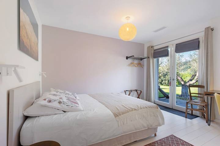 Chambre d’hôte pour 2 personnes, avec Jardin à Saint-Cézaire-sur-Siagne