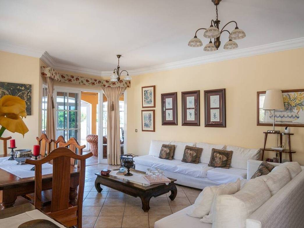 Villa Vergel with Large Private Pool, Jacuzzi, Bbq in frontline  Caleta de Fuste Golf in Antigua, Fuerteventura