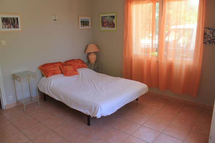 Location de vacances pour 4 personnes, avec jardin et terrasse à Ventiseri - 2