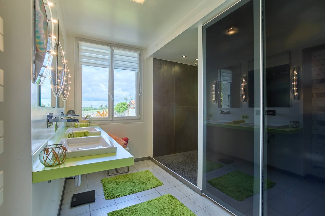 Villa Douceur - Avec piscine privée et sauna in Condom, Gers