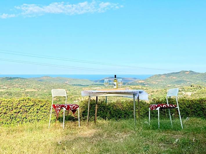 Gîte pour 6 personnes, avec jardin et vue, adapté aux familles à Loceri - 3