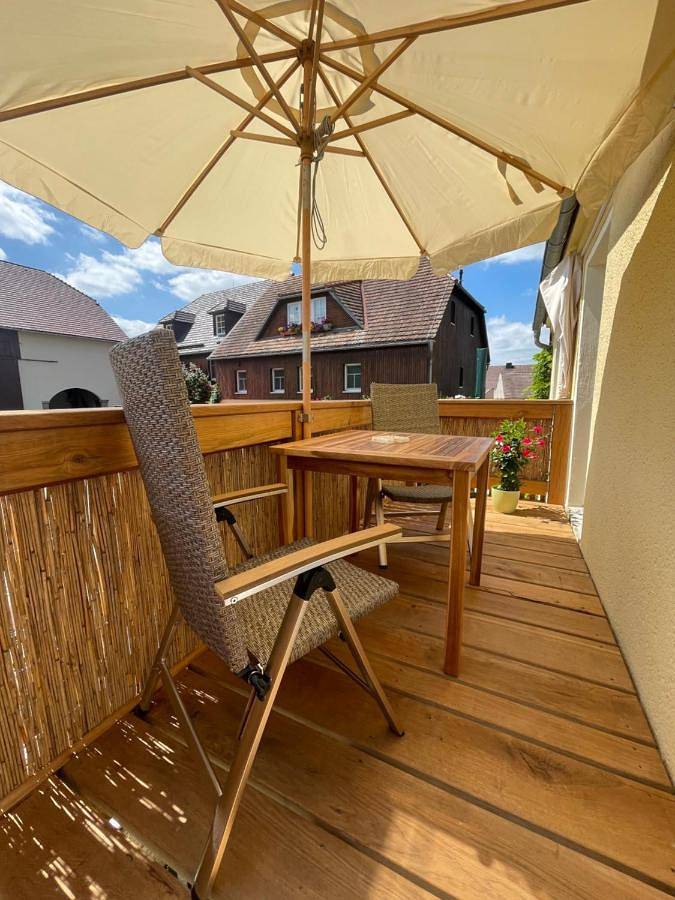 Ferienwohnung für 2 Personen, mit Terrasse und Garten sowie Sauna und Ausblick in Löbau - 4