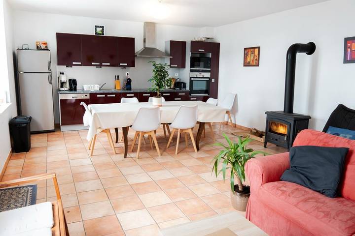 Gîte pour 6 personnes, avec terrasse à Saint-Léger-sous-Beuvray - 2