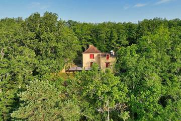 Gîte pour 6 personnes, avec jardin et terrasse à Urval