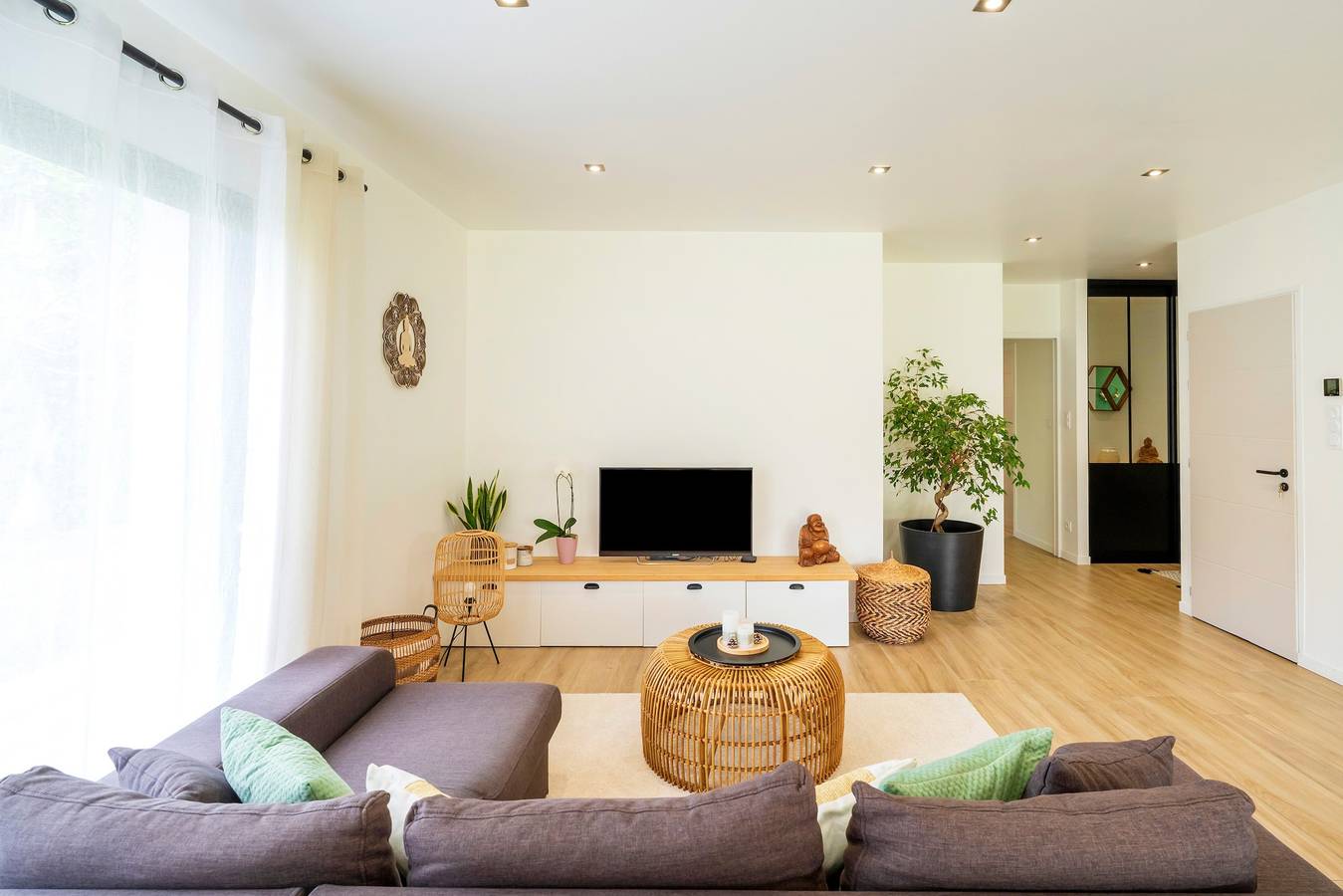 Holiday Home 'Villa Iguski' with Private Terrace, Wi-Fi and Air Conditioning in Saint-Pierre-d'Irube, Bayonne region