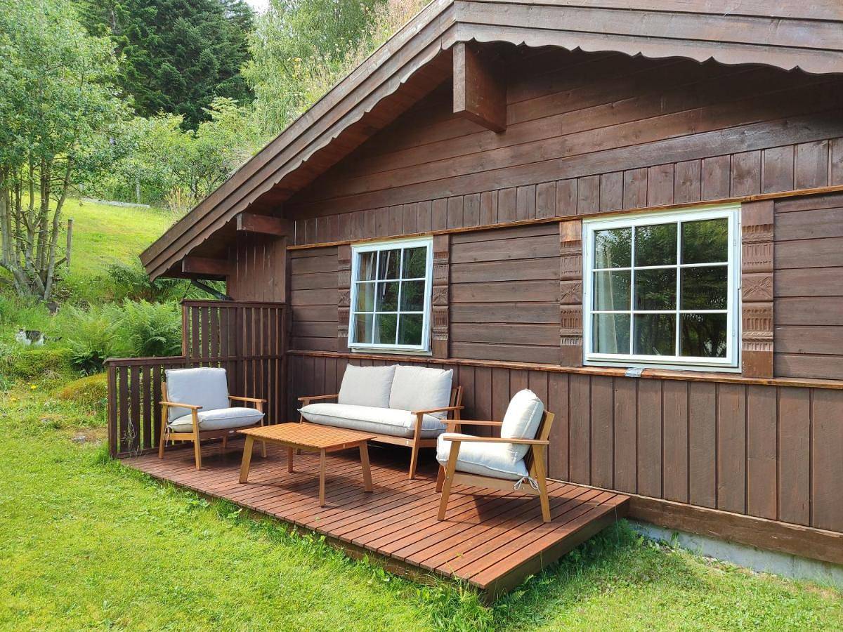 Cosy chalet, 100m2 with fjordview! in Lauvstad, Volda