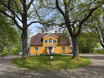 Ferienwohnung für 2 Personen, mit Ausblick und Terrasse sowie Garten in Dals-Eds und Umgebung