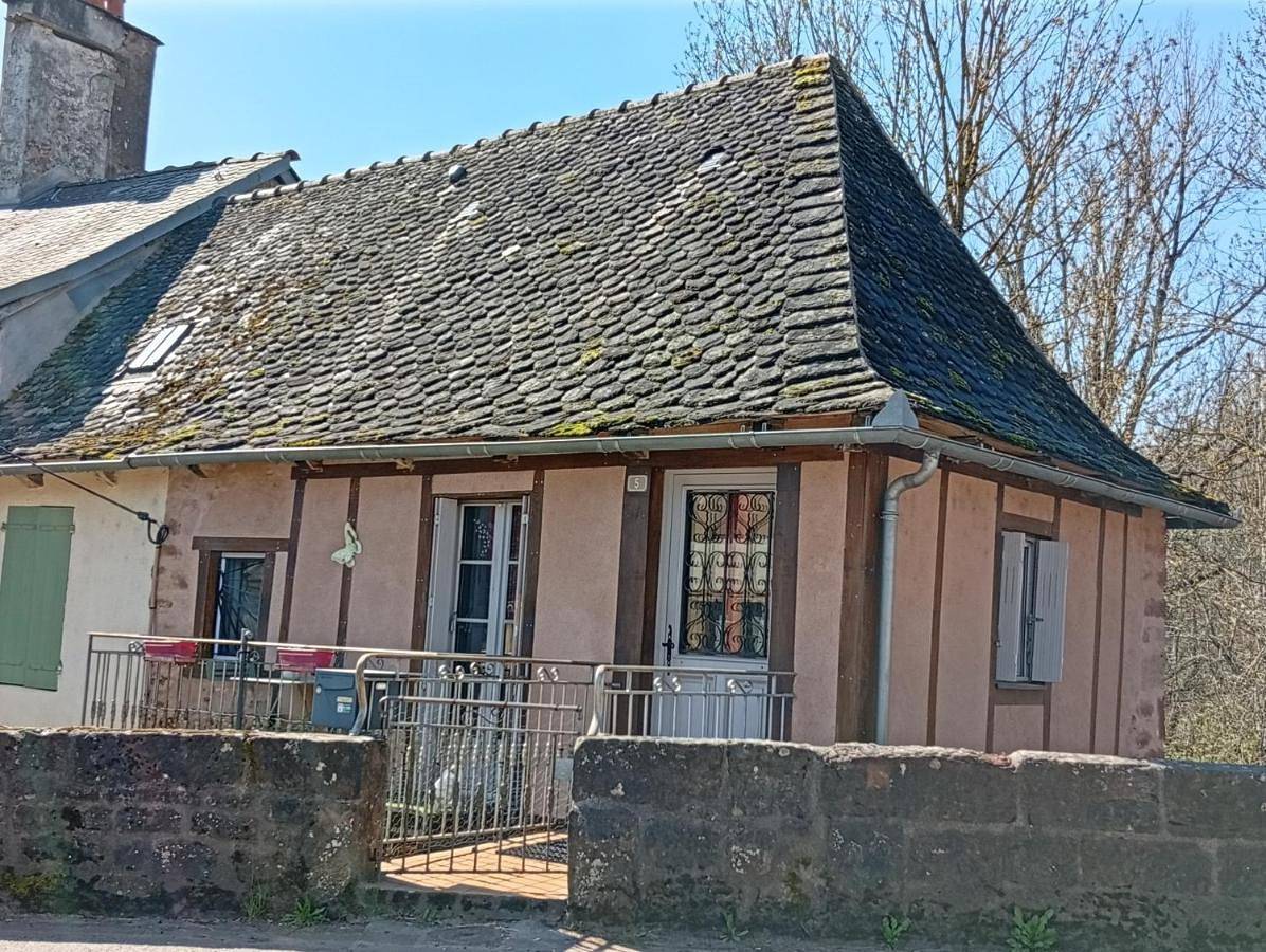 La maison des vignes in Clairvaux-d'Aveyron, Aveyron