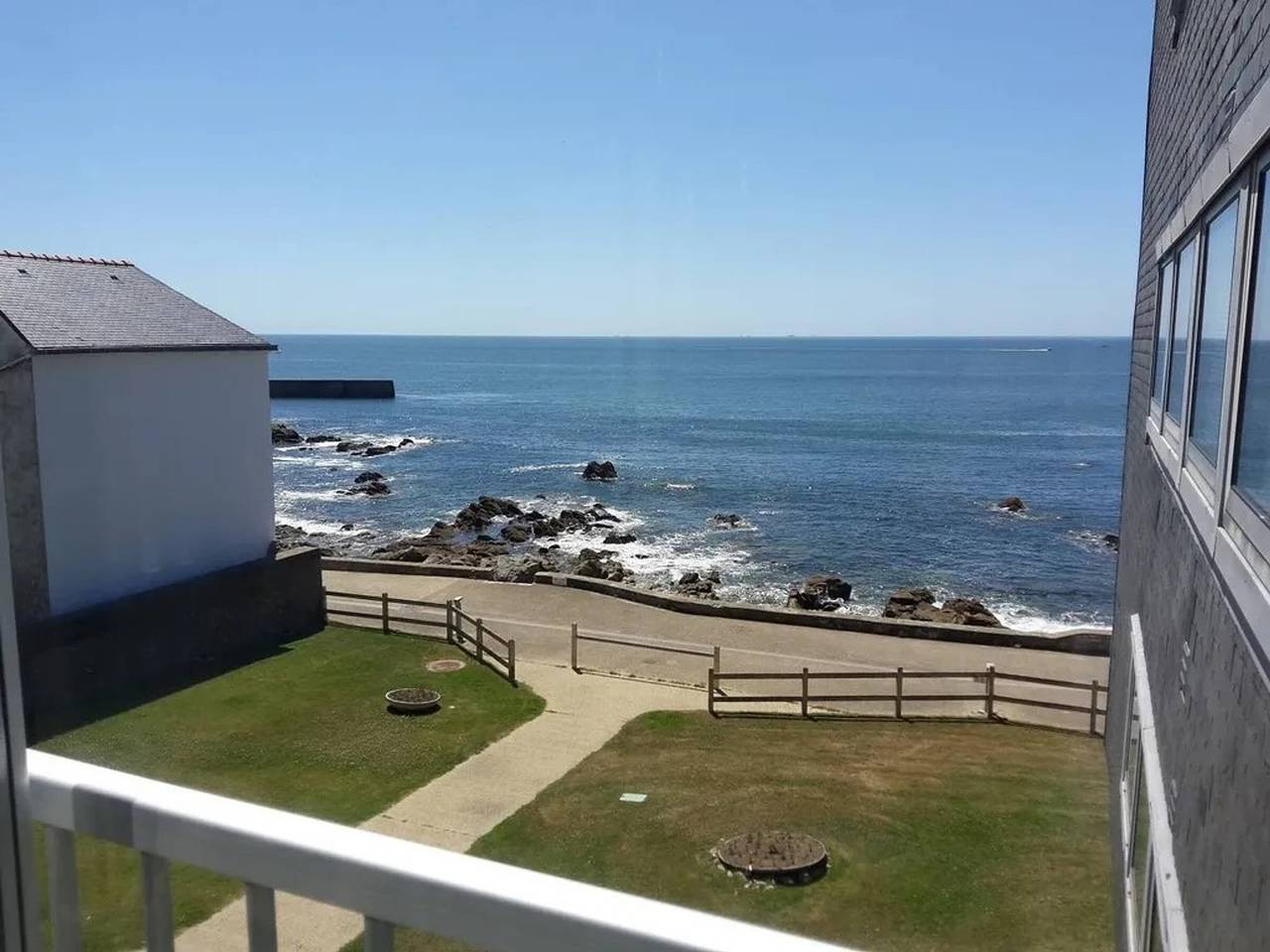 Apartamento entero, Batz-sur-Mer: Piso de 3 Piezas con Parking, Cerca de Playa in Batz-sur-Mer, Côte de Jade