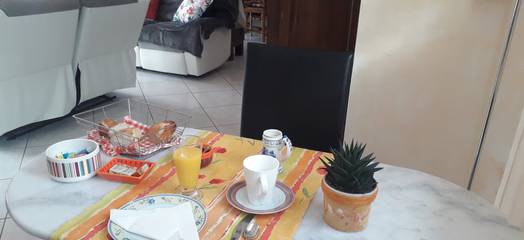 Chambre D’hôte pour 2 Personnes dans Puisserguier, Région de Béziers, Photo 4