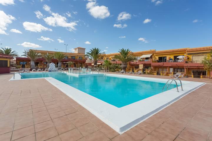 Appartamento per 4 persone, con Giardino e Piscina per bambini a Antigua