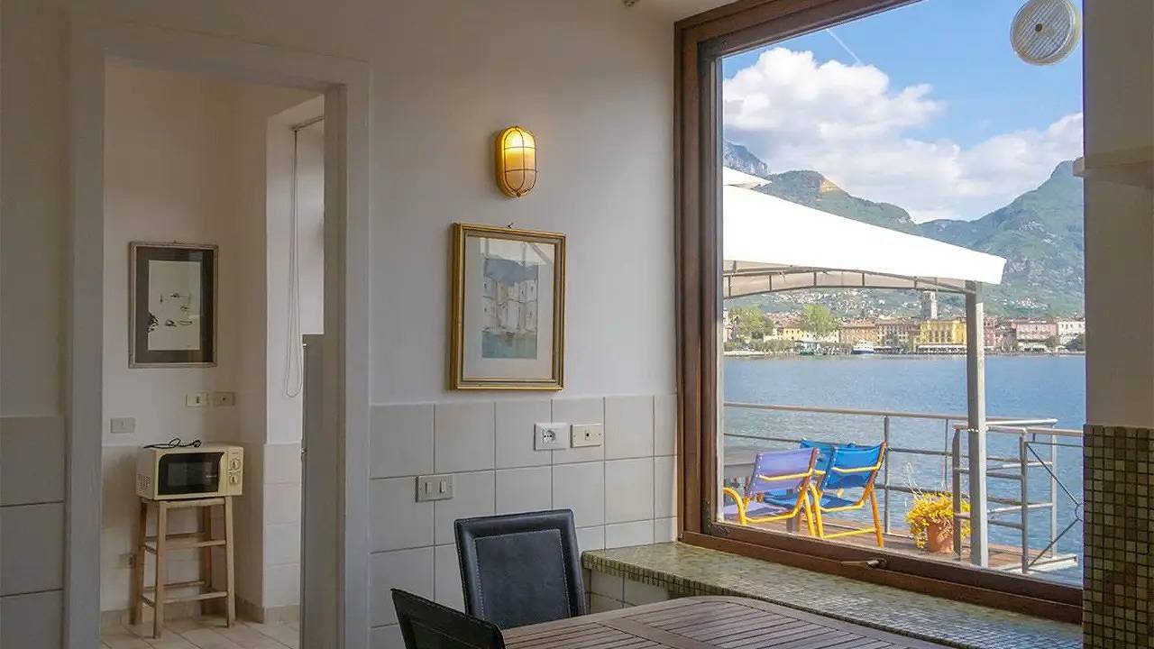 Geheel vakantieappartement, Vakantieappartement voor 2 personen met terras in Riva del Garda, Garda Bergen