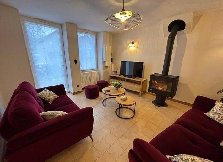 Location de vacances pour 8 personnes, avec vue et jardin à Savigny-en-Sancerre - 2