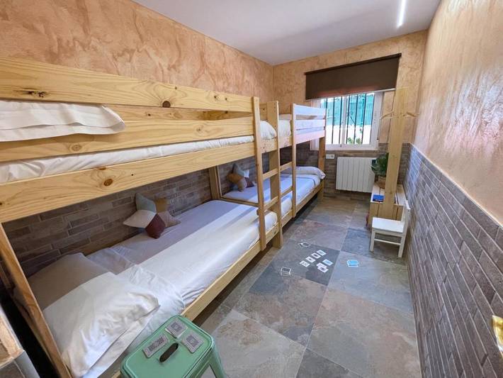 Location de vacances pour 12 personnes, avec Terrasse ainsi que Jardin et Piscine à El Viso de San Juan - 4