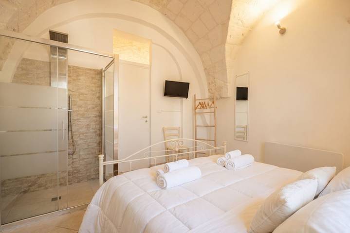 Ganze Wohnung, Ferienwohnung für 4 Personen mit Balkon/Terrasse in Ostuni, Salento