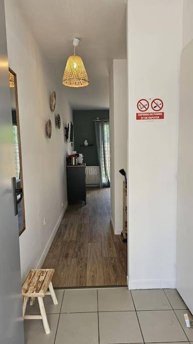 Appartement entier, Studio avec jardin et parking 03 in Villenave-d'Ornon, Région de Bordeaux
