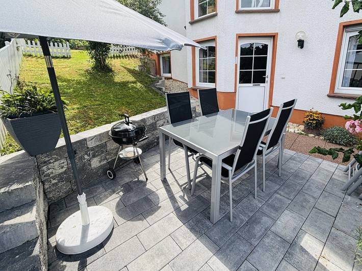 Ferienwohnung für 6 Personen, mit Terrasse und Garten in Daun